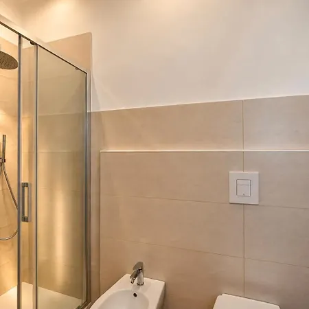Elce - Historic Brick Arch 2br & 2ba Apartment